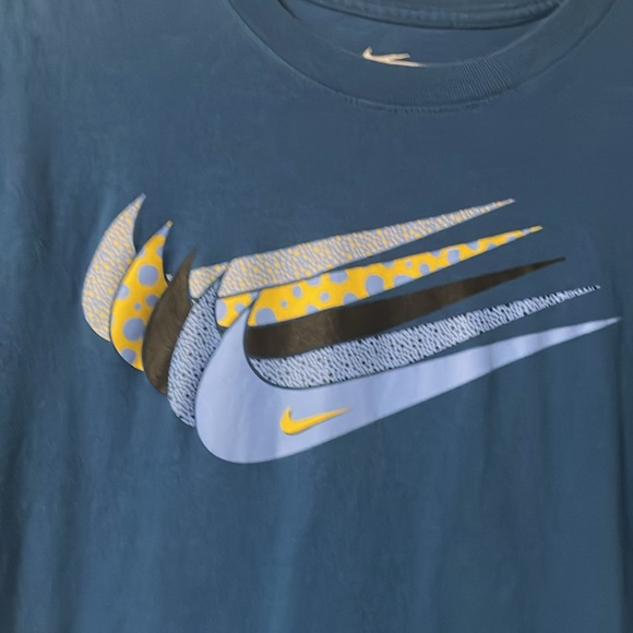 Nike tee men’s small - Picture 2 of 3